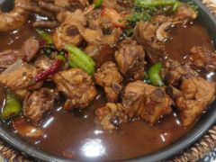 -八两八金·莱芜特色炒鸡(市南漳浦路店)