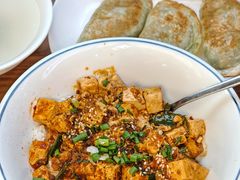 -李与白包子铺(桐梓林店)