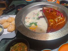 -麻田会 ·鲜活现烹·牛蛙火锅(珠江新城维家思广场店)