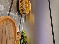 -龍歌自助小火锅(芝罘万达店)