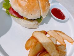 经典牛肉汉堡-7senses(金狮广场店)