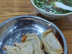 -黄阿姨锅贴大王(万航渡路店)