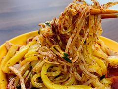 -玲玲米粉·新疆现炒米粉(大十字总店)