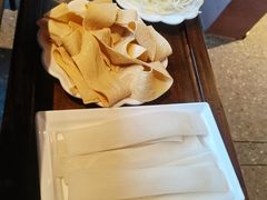 红薯宽粉-三江两海老火锅(北京首店)