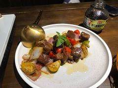 -聚汇三少·龙虾·中餐厅(莫邪路新天地店)