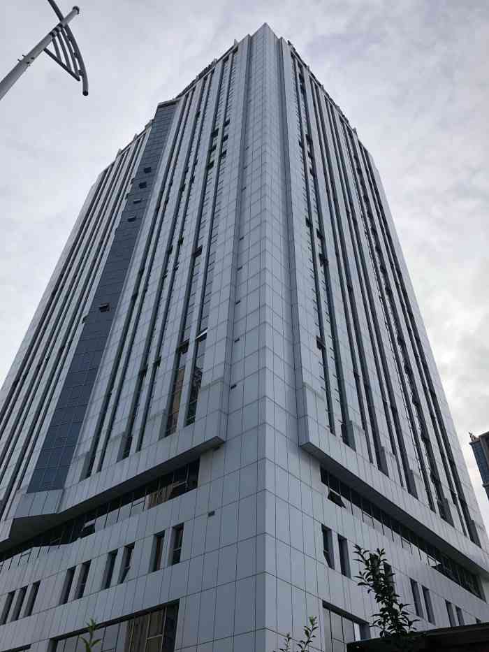 大连腾讯大厦-"高新园区附近的写字楼.后来听客户说才知道.