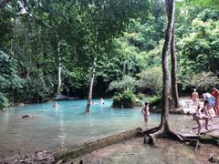 -乌托邦酒吧和餐厅