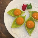 我又来了两块 三块肉 两碗饭 舒服！店内位置很大
