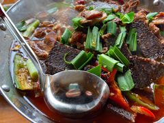 -临江餐馆二楼美食部落