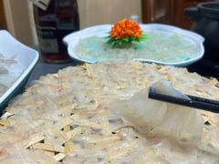 -官塘陈记鱼生·潮汕砂锅粥·牛肉火锅(潮枫路总店)