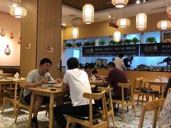 大堂-秦䩊会·陕西biangbiang面(畹町路店)