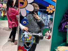 -燕莎奥特莱斯购物中心