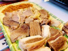 手抓牦牛肉-卡万金特色藏餐