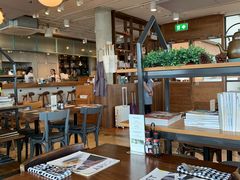 -ROAST coffee & eatery