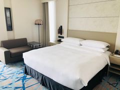-上海漕河泾万丽酒店