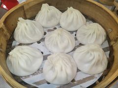 -莱莱小笼·乔艾