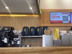 -易阿姨奶茶(万达店)