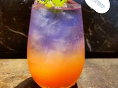 -广州中心皇冠假日酒店·汇点大堂吧
