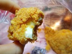 蟹黄风味小贝-鲍师傅糕点(江苏路店)