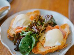 -ROAST coffee & eatery