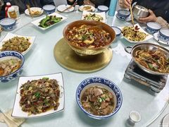 -秦扬居特色菜馆(上王村)