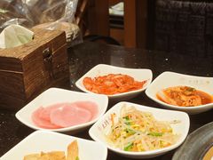 -木槿花韩式炭烤·熟成肉工坊(孙文东路店)