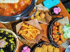 -七楽·韩式欢聚餐厅 치르치르(龙泉驿万达店)