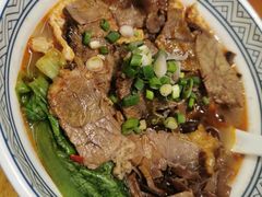 -粉吖吖·邵阳米粉(体育西路店)
