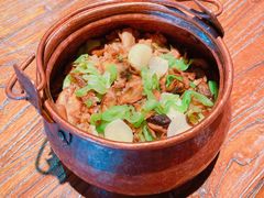 铜锅牛肝菌焖饭-中8楼风尚云南菜(颐堤港店)