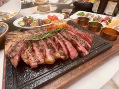-斯普汇生蚝牛排馆(中骏世界城店)