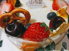 -山与蓝·轻糖鲜果蛋糕(勒泰店)