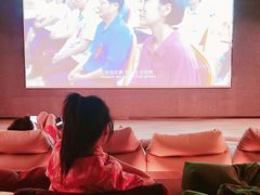 -涨巢·潮玩水疗局