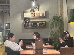 -三勾JJJ Burger&Coffee(梅溪湖店)