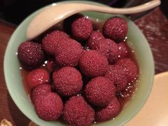 石屏冰镇杨梅-滇野云南野生菌餐厅(陕西南路店)