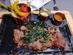 碳烤澳洲西冷牛排-YUE·6·西式融合餐厅(外滩六号店)