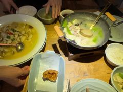 -蜜桃餐厅·伴山(湖滨商业街店)