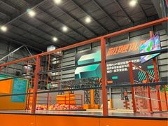 -极限PLAY运动娱乐新世界·团建派对潮玩休闲馆·室内蹦极高空游乐园