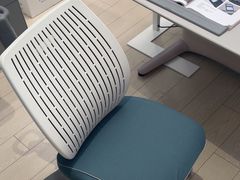 -康朴乐儿童学习桌椅(蓝色港湾店)