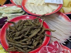 -边江铁锅炖鱼(振八街店)