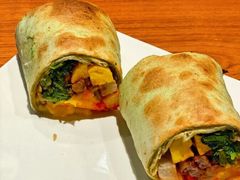 牛肉菠菜大卷-星巴克(北京西站5号候车室)