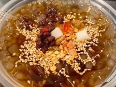 -鸿顺老铁锅美蛙鱼府(解放碑店)