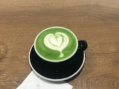 抹茶燕麦拿铁-野鸽子咖啡(中航店)