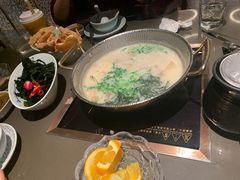 -捞王锅物料理(上海世茂广场店)