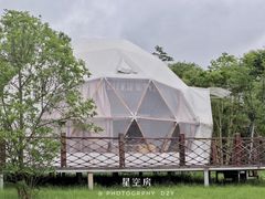 -上海怡沁园度假酒店