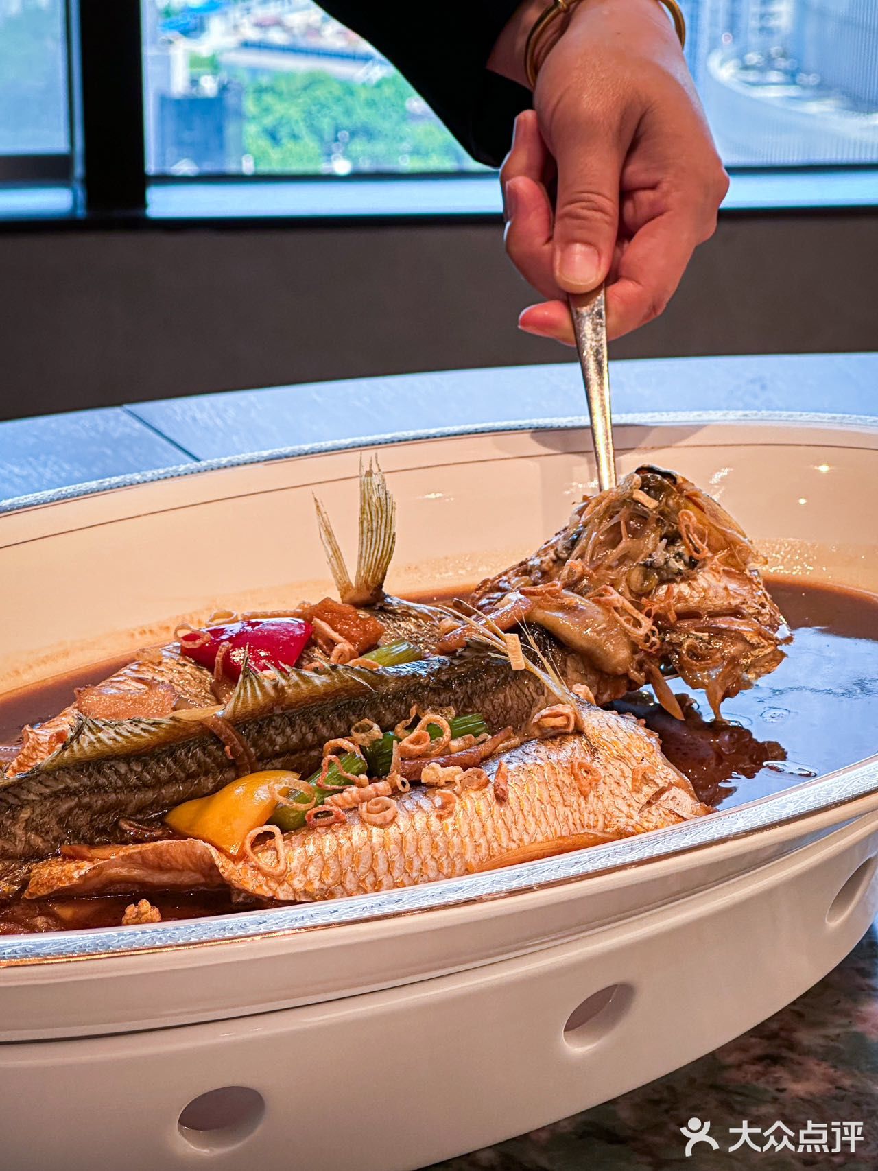 打卡望出去就是魔都三件套的餐厅