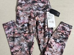 -lululemon(比斯特购物村店)