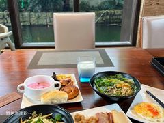 -三亚亚龙湾铂尔曼别墅度假酒店