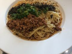 宜宾燃面-峨嵋小镇·川菜(勒泰中心店)