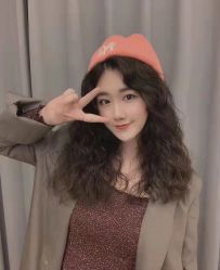 -变画·发型STUDIO