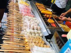 自助取餐区-小魏哥果仁烤面筋
